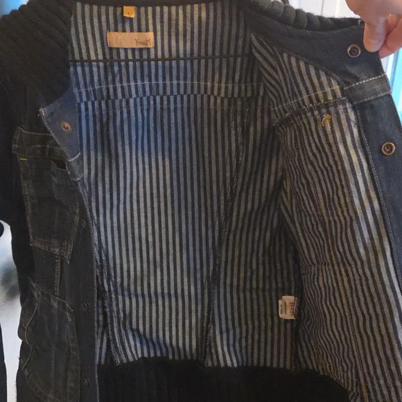 Jean Jacket With Sweater Edging - Picture 8 of 10